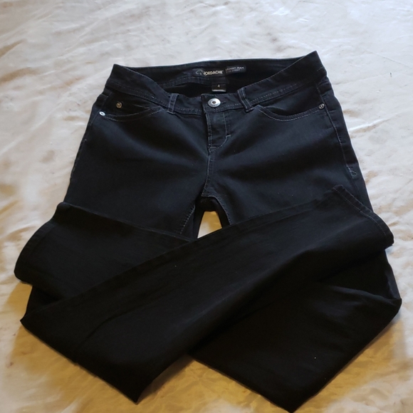 Jordache Jeans - Picture 3 of 4